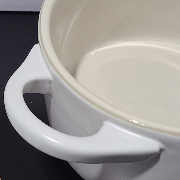 Large New Le Creuset Cocotte Limited Edition Olive Branch Pattern Embossed NEW - Picture 4 of 7